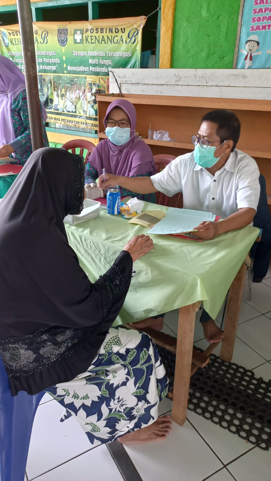 posbindu-kenanga-a-b-rw-06-dr-hurus-diyanto-11