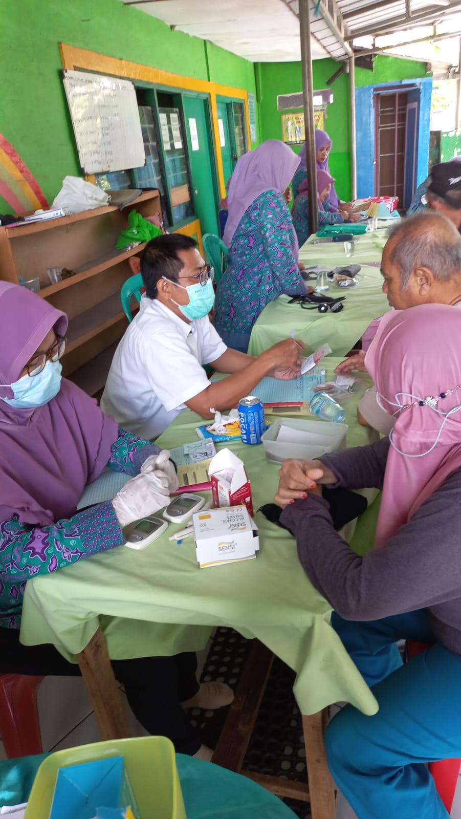 posbindu-kenanga-a-b-rw-06-dr-hurus-diyanto-6